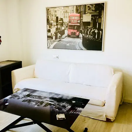 Апартаменты Centric Loft Penthouse With Terrasse, Castle Views