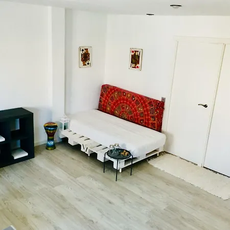 Апартаменты Centric Loft Penthouse With Terrasse, Castle Views Аликанте
